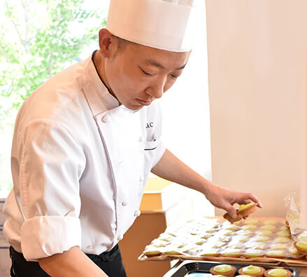 お子様からご高齢の方まで、全ての方に健康で充実した食生活を送ってほしいという想いでスイーツを提供しています